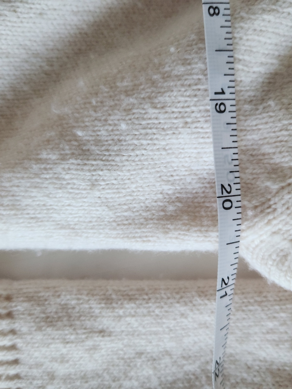 Vince Cream V-Neck Button Cardigan - Picture 8 of 10